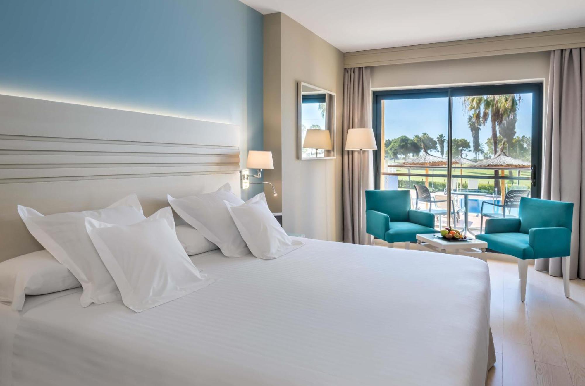 Superior Double or Twin Room Terrace Golf