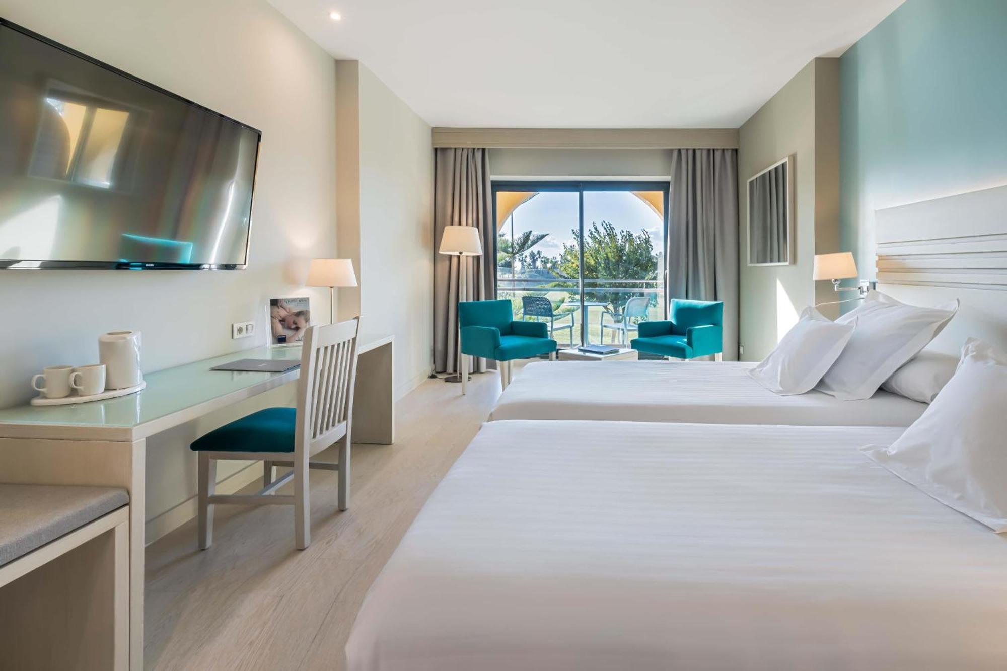 Superior Double or Twin Room Terrace Golf